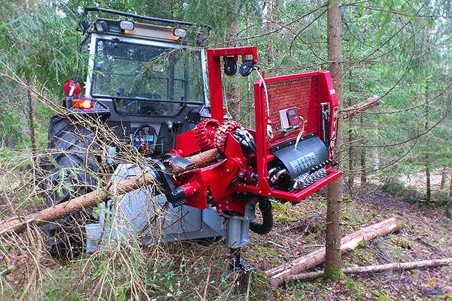 tractor-forest-processor-hypro-300-14-most-group.jpg